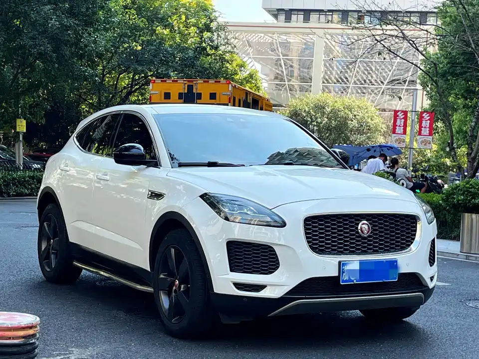 Jaguar E-PACE