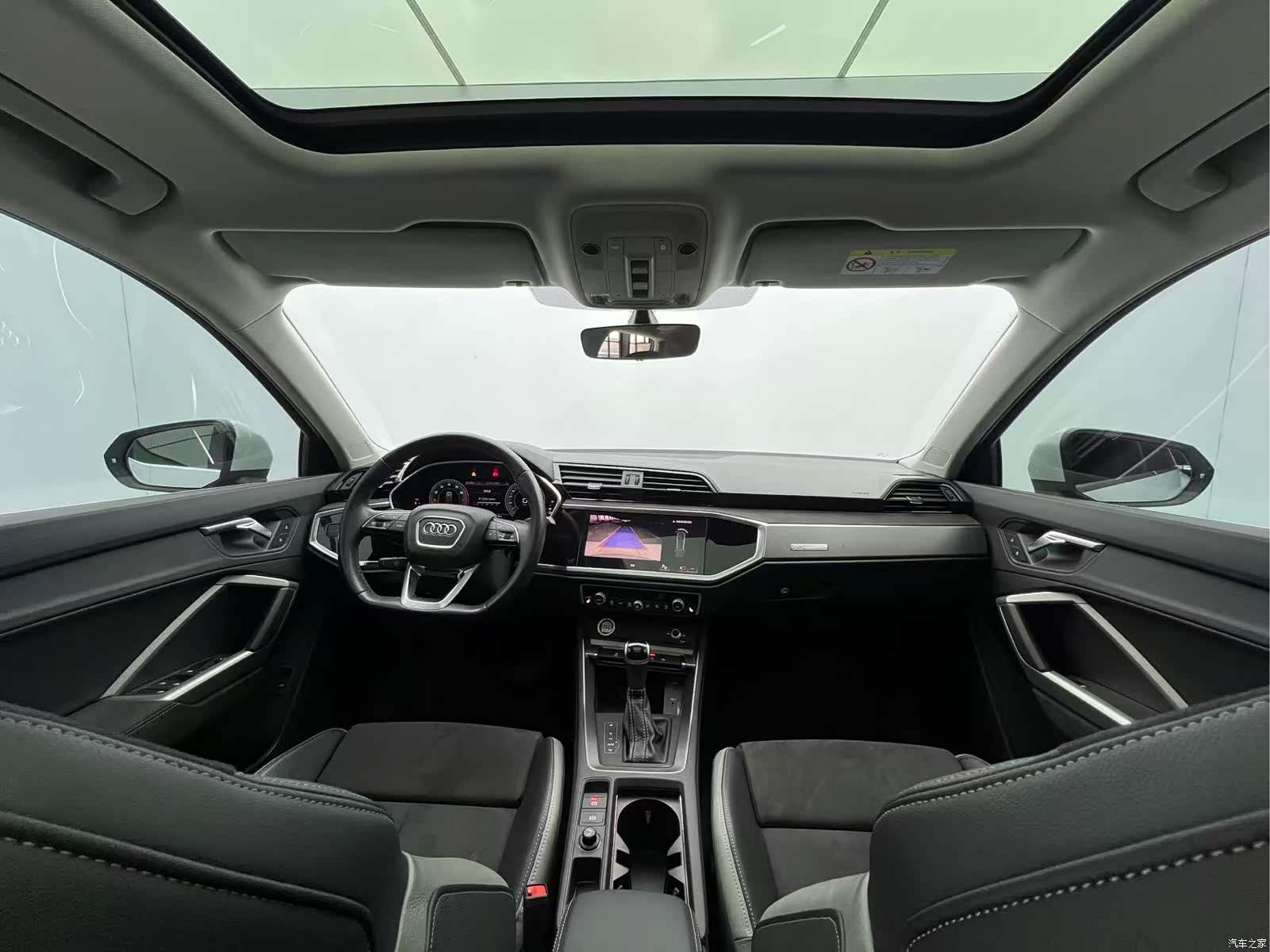 Audi Q3, 2022 12