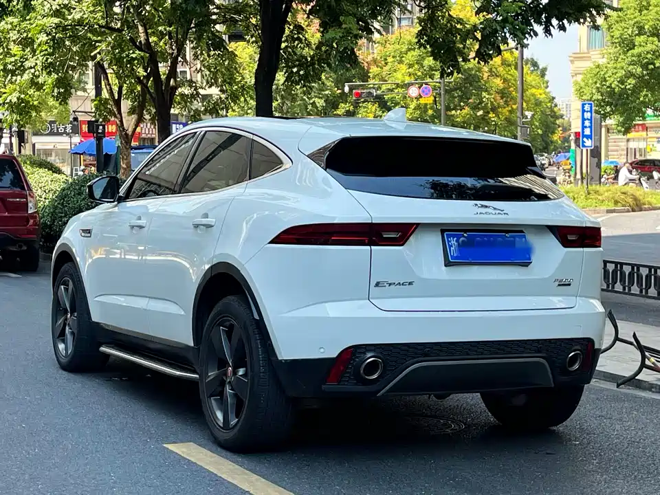 Jaguar E-PACE