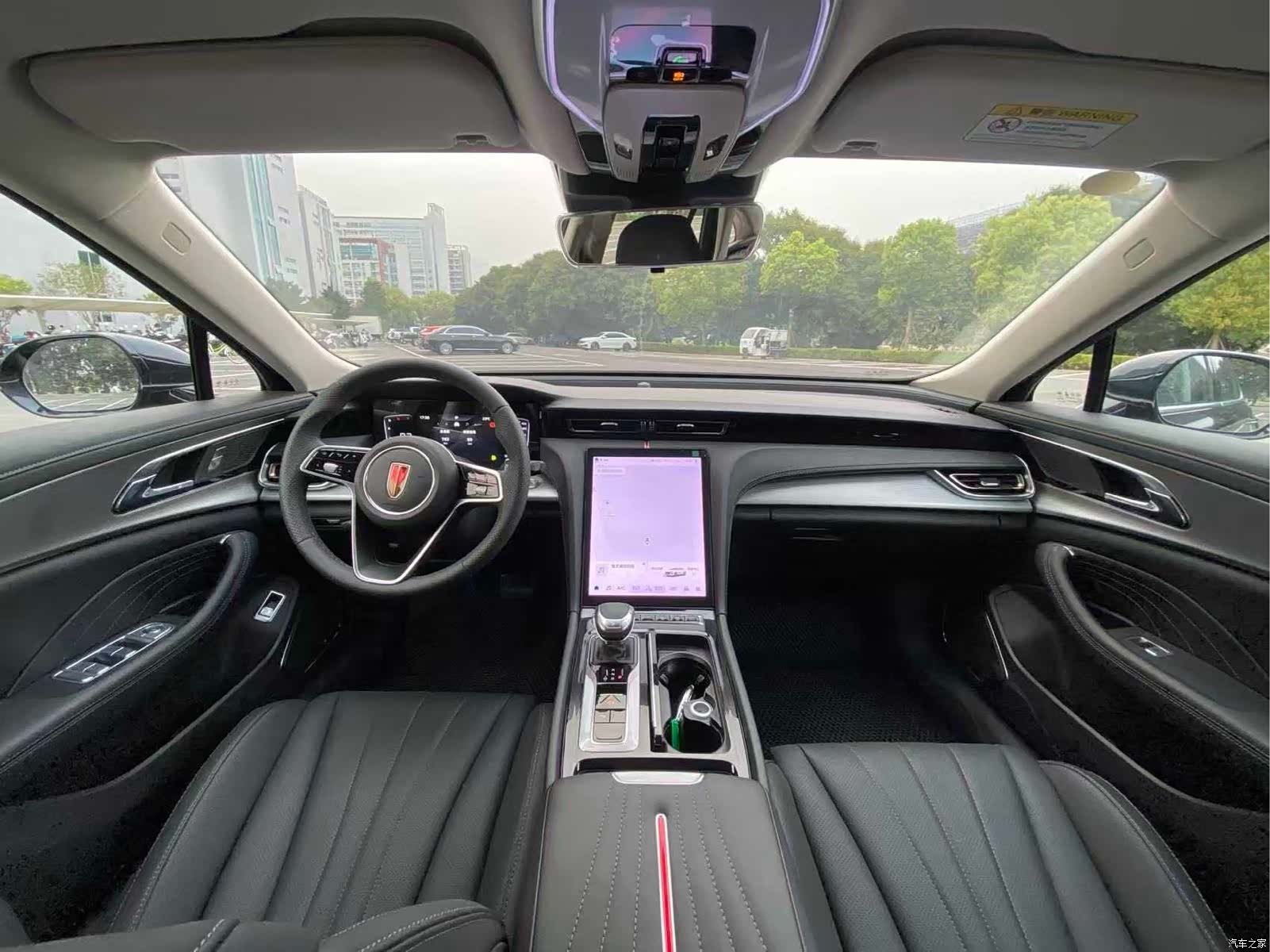 Hongqi H5, 2023 6