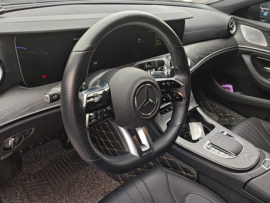 Mercedes-Benz CLS Mercedes-Benz CLS