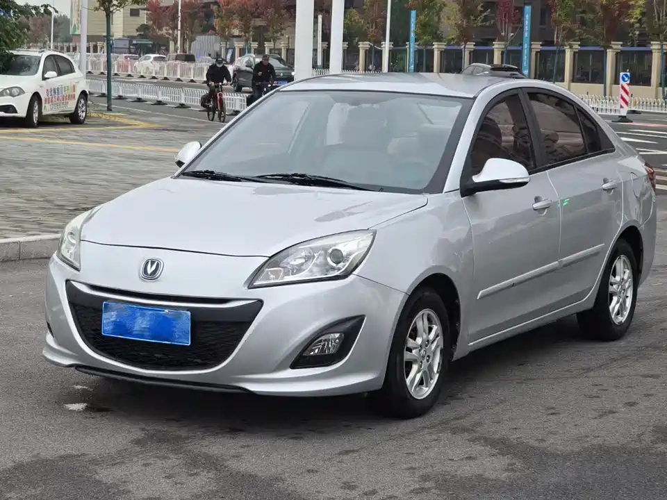 Changan Yuexiang V5