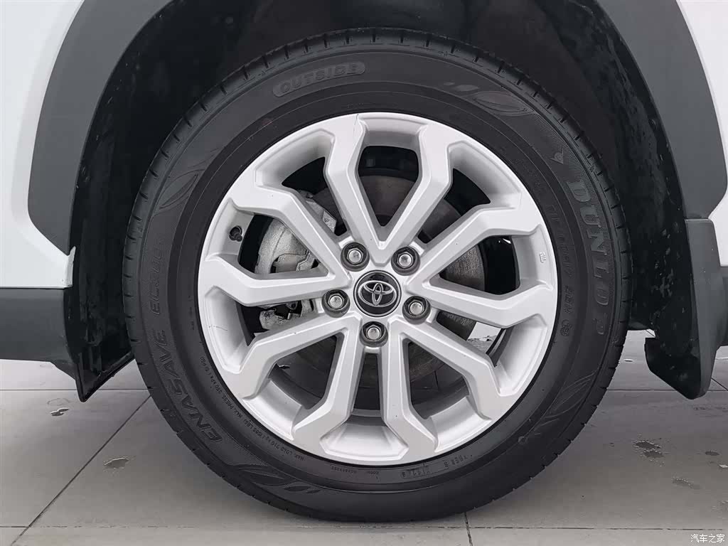 Toyota Frontlander, 2024 17