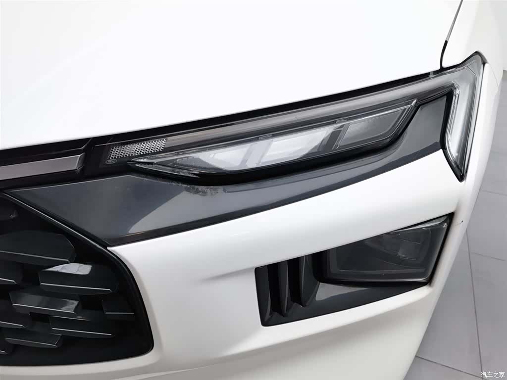 Ford Mondeo, 2023 7