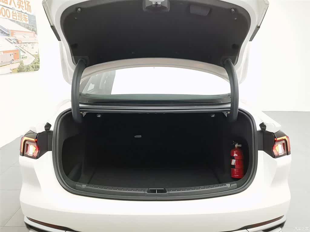 Ford Mondeo, 2023 16
