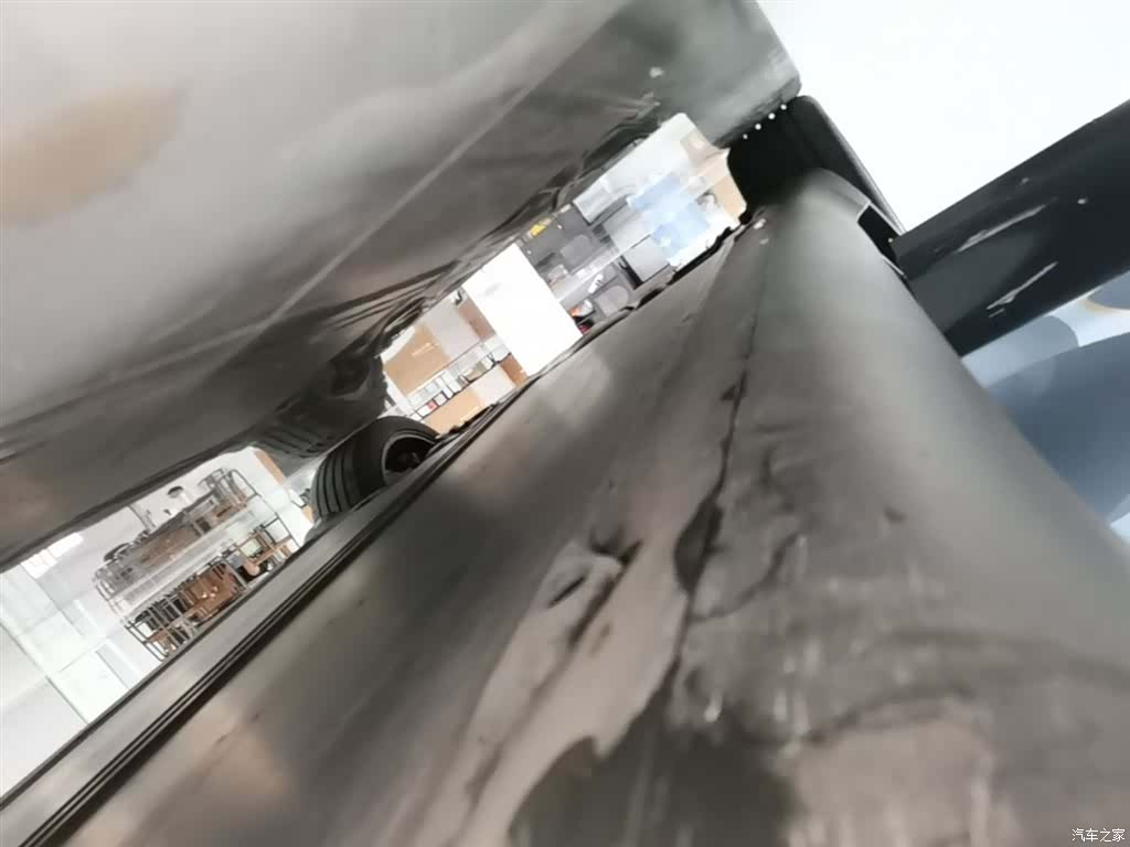 Tesla Model Y, 2024 21