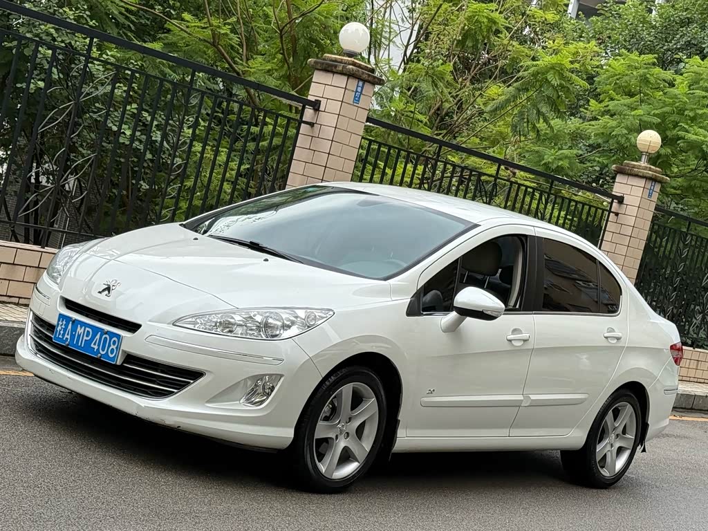 Peugeot 408
