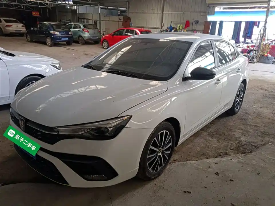 Roewe i5