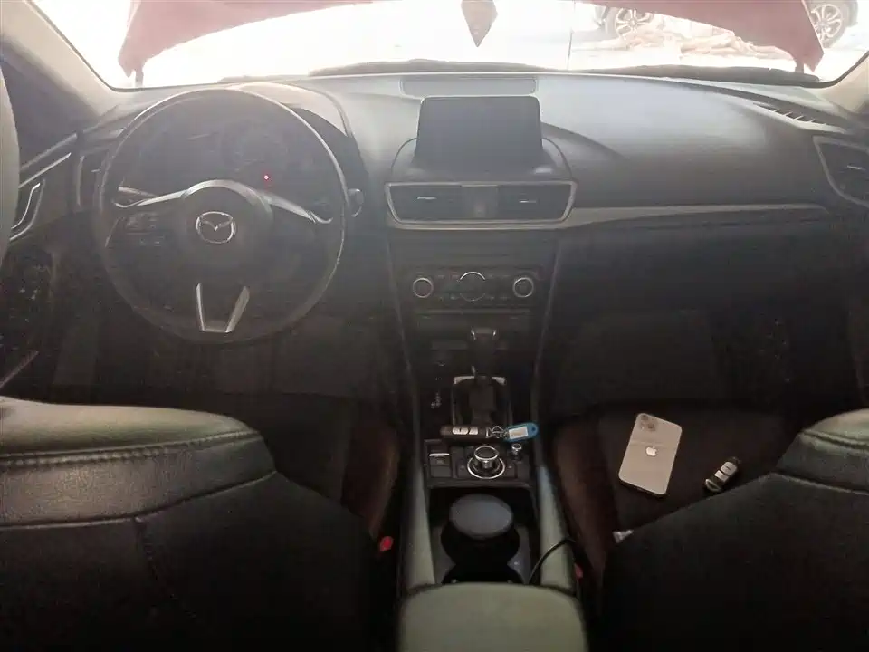Mazda 3 Angkesaila