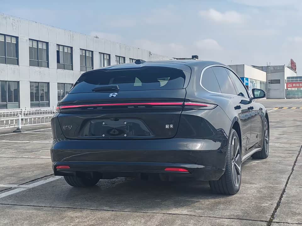 NIO ET5T
