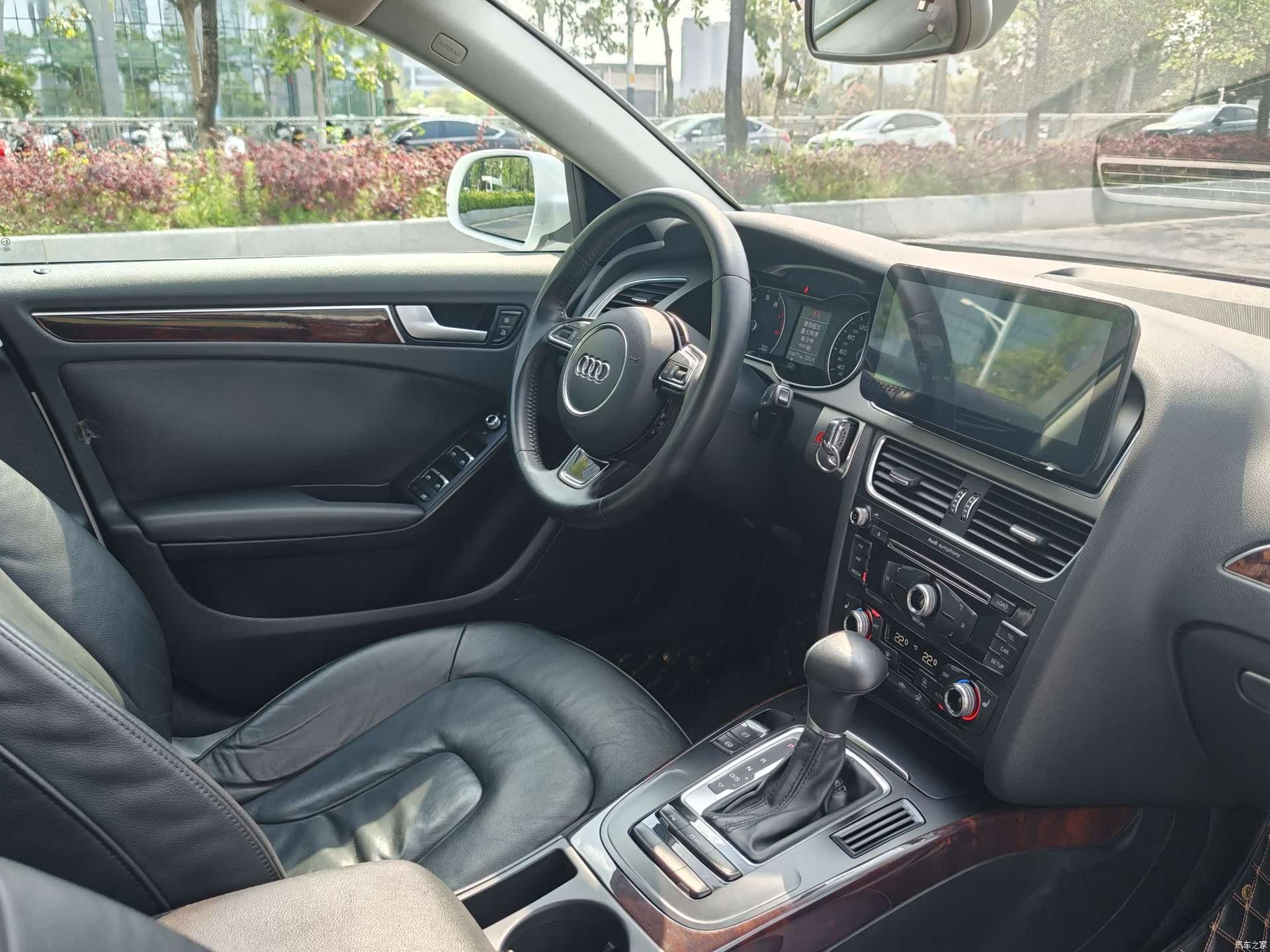 Audi A4L, 2015 8
