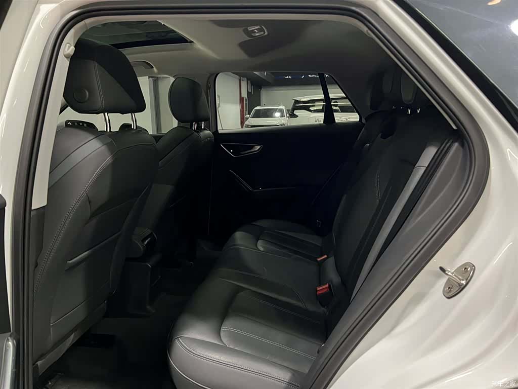 Audi Q2L, 2022 12