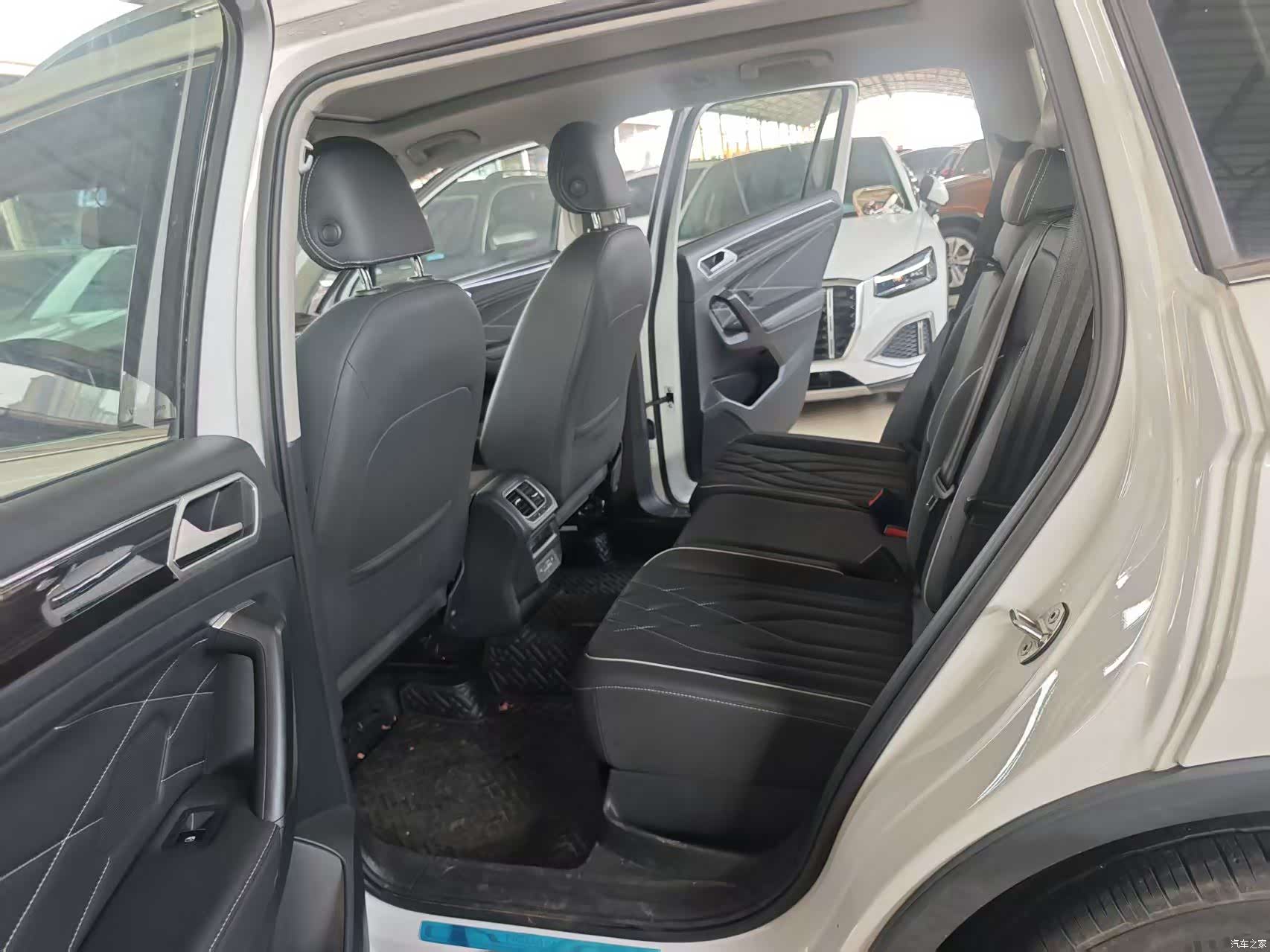 Volkswagen Tiguan L, 2022 7