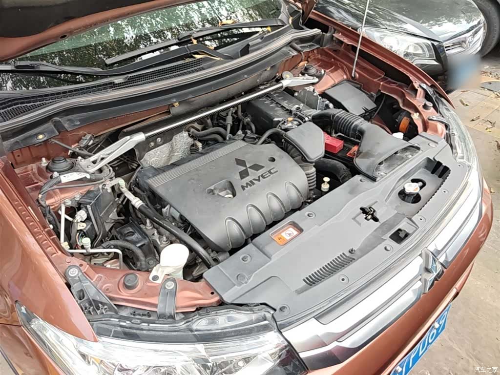 Mitsubishi Outlander, 2015 20