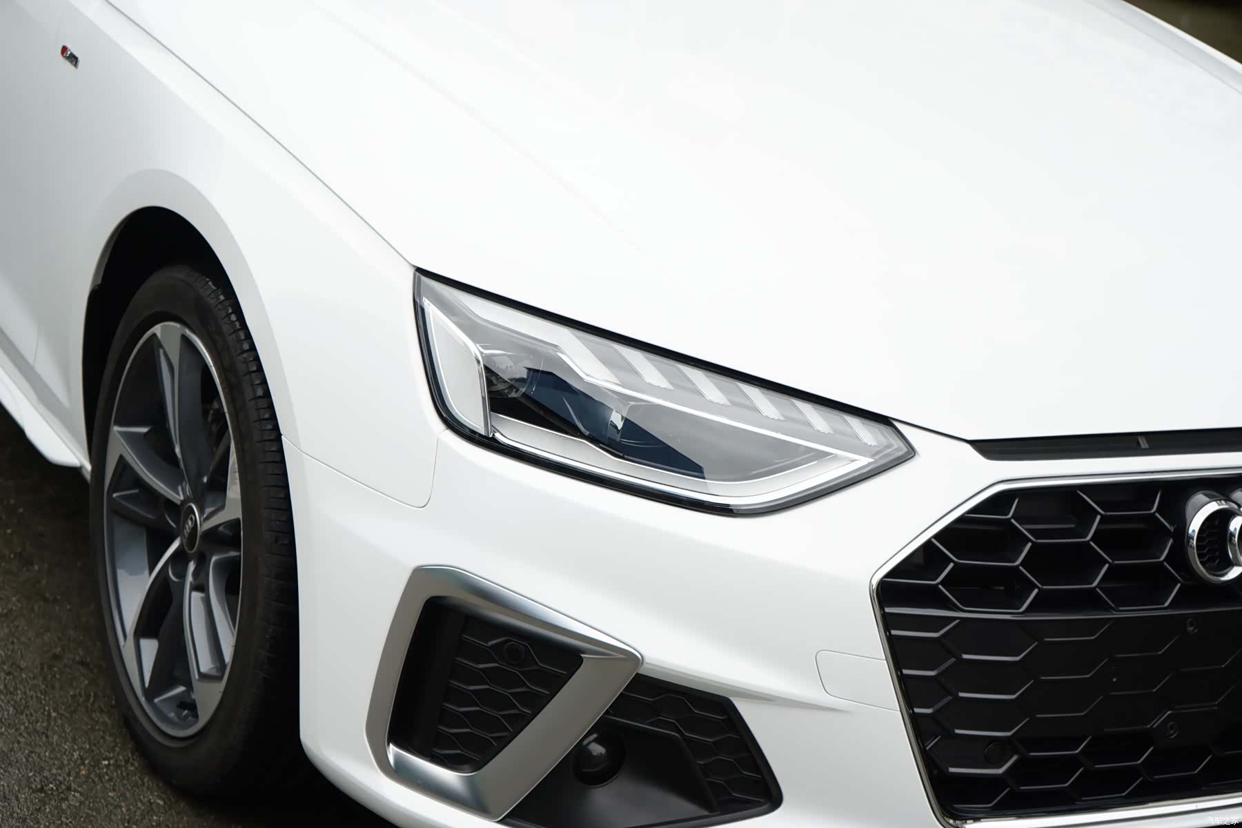 Audi A4L, 2024 13