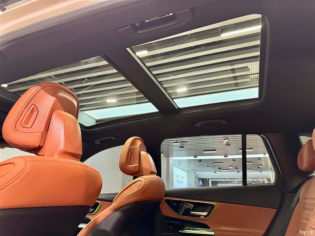 Mercedes-Benz GLC, 2025 28