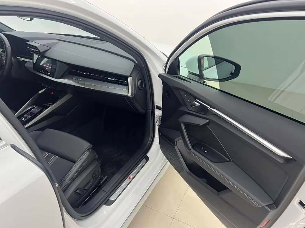 Audi A3, 2023 10