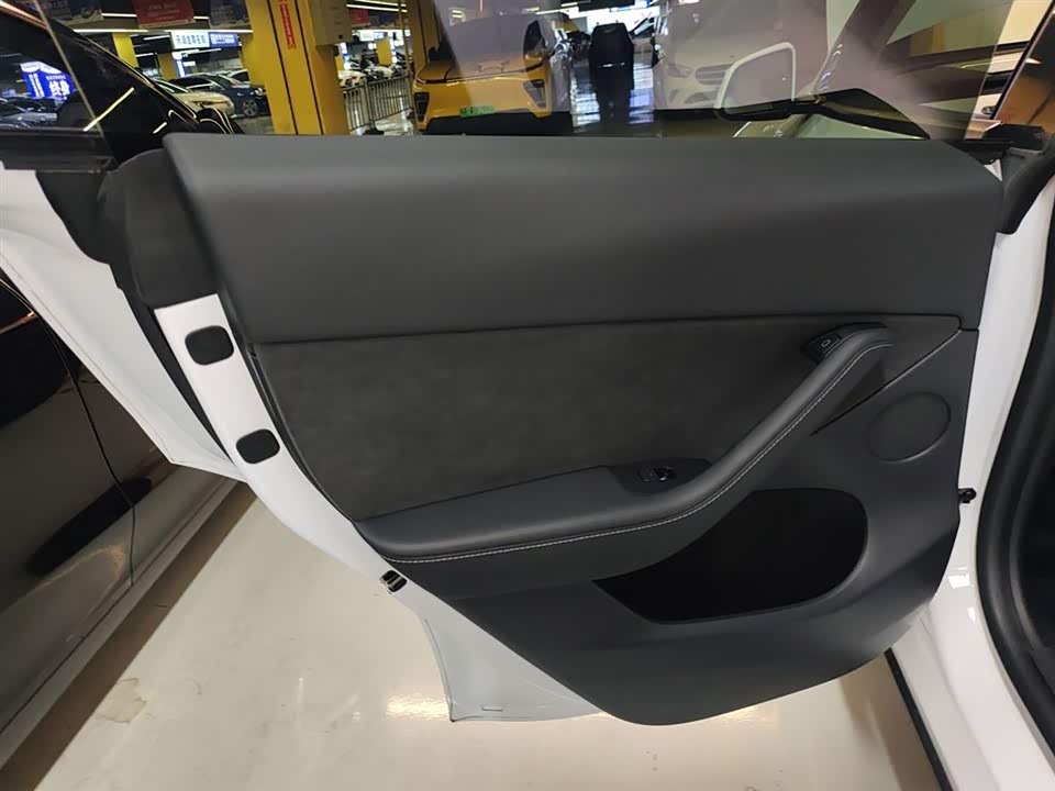 Tesla Model Y Tesla Model Y
