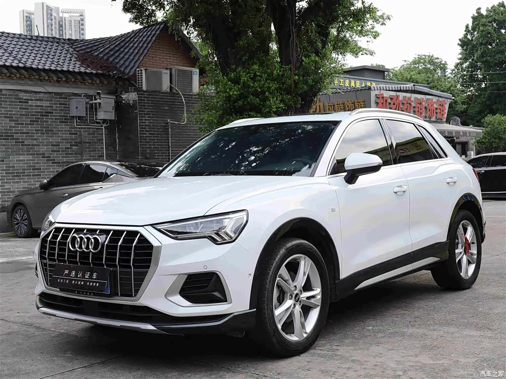 Audi Q3, 2022 1