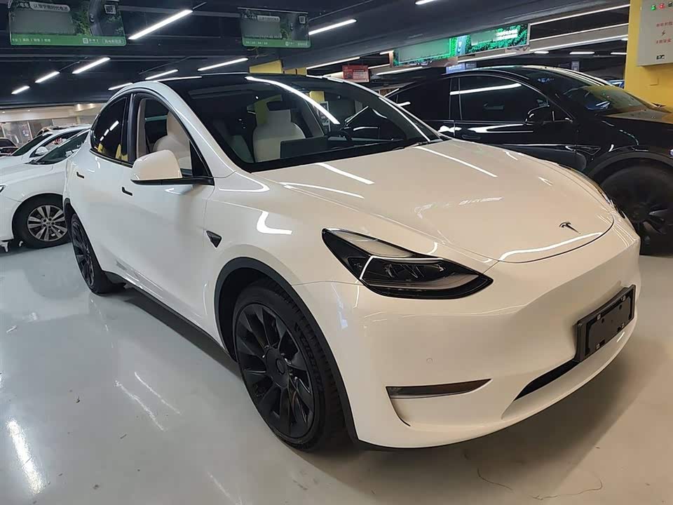 Tesla Model Y Tesla Model Y