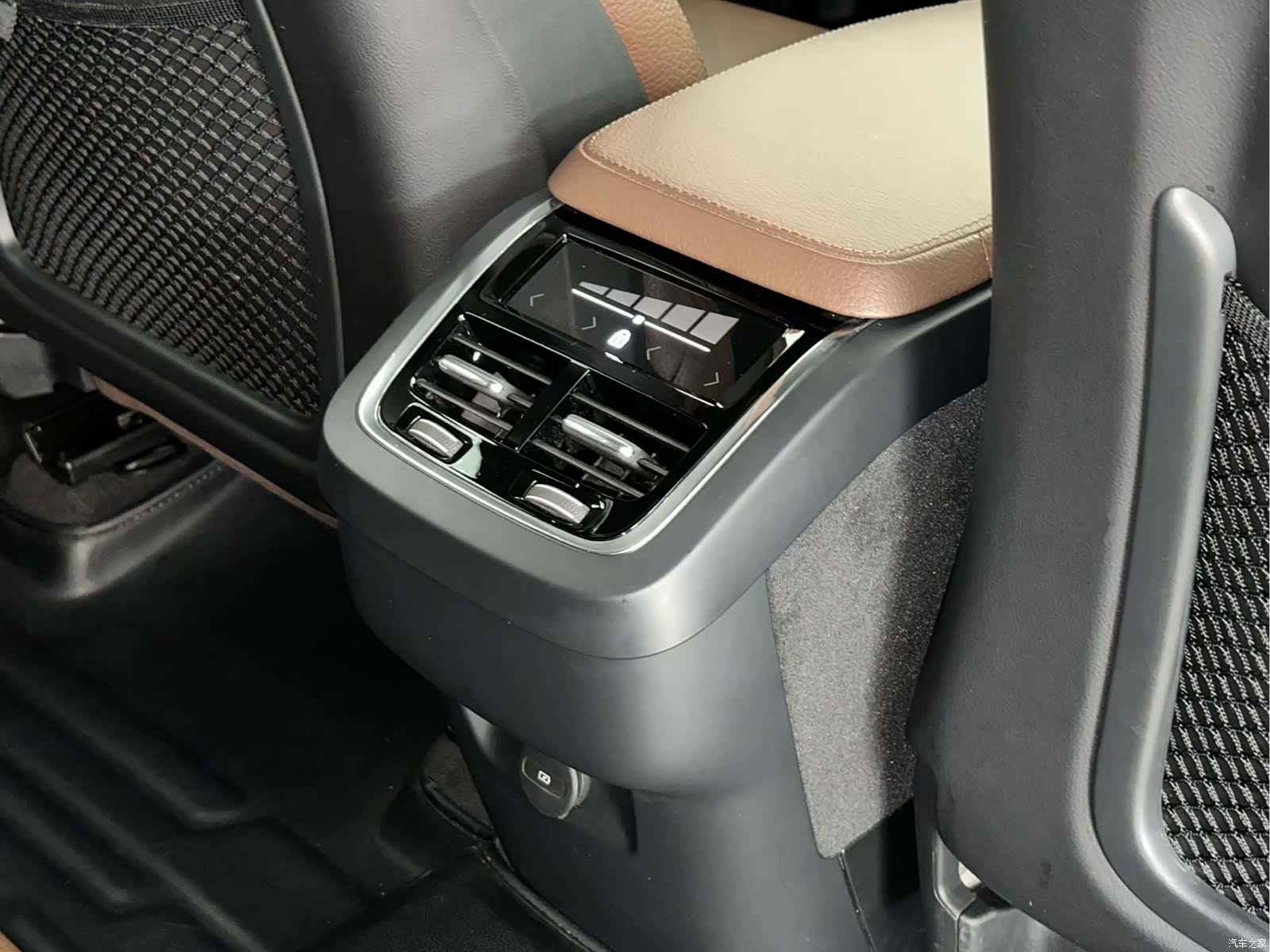 Volvo XC90, 2021 14