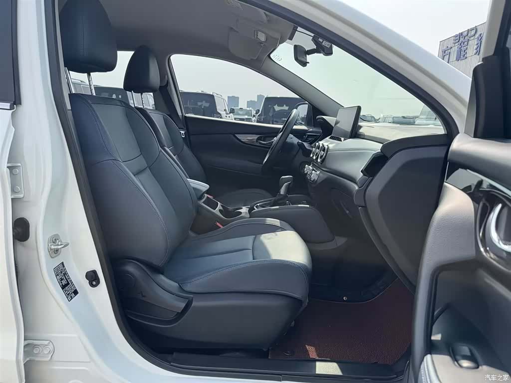 Nissan Qashqai, 2025 15