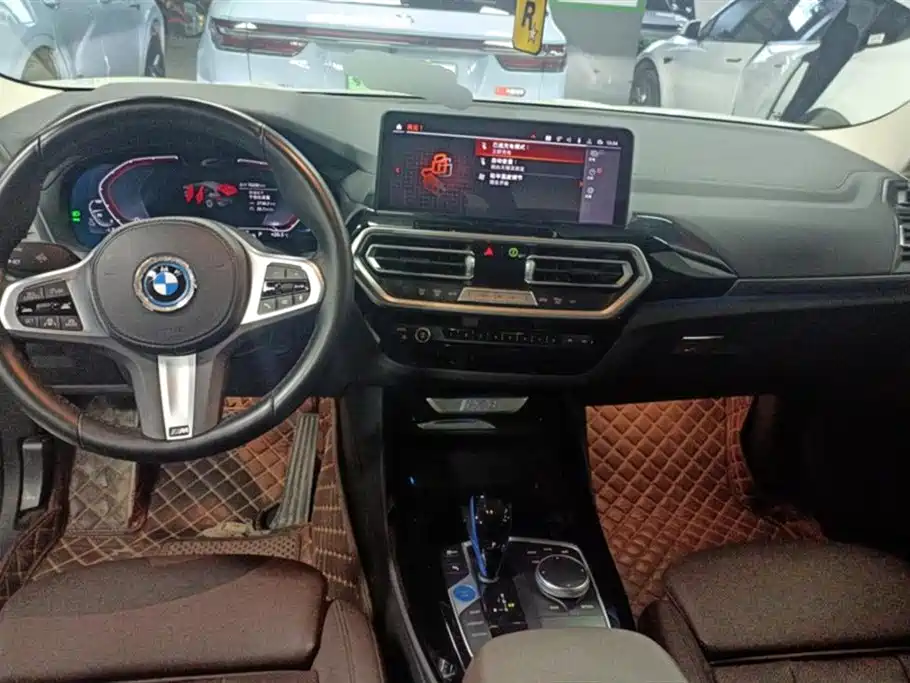 BMW iX3