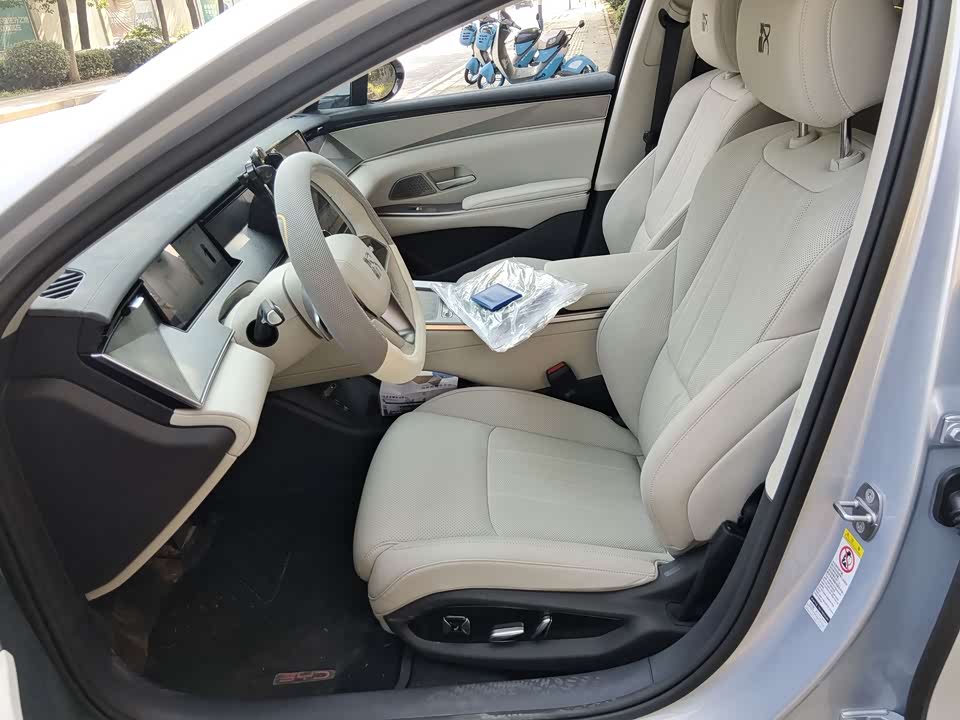 BYD Han L