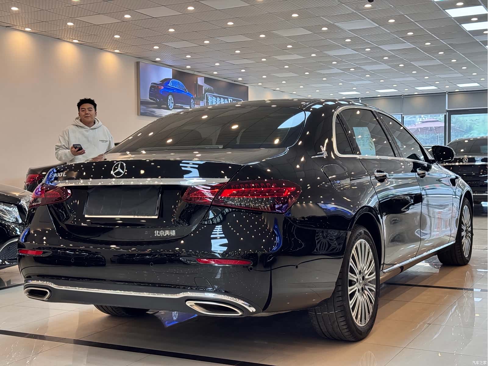 Mercedes-Benz E-Class, 2023 4