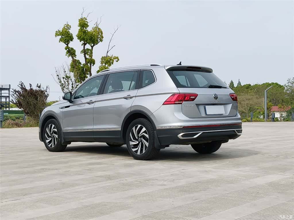 Volkswagen Tiguan L, 2021 4