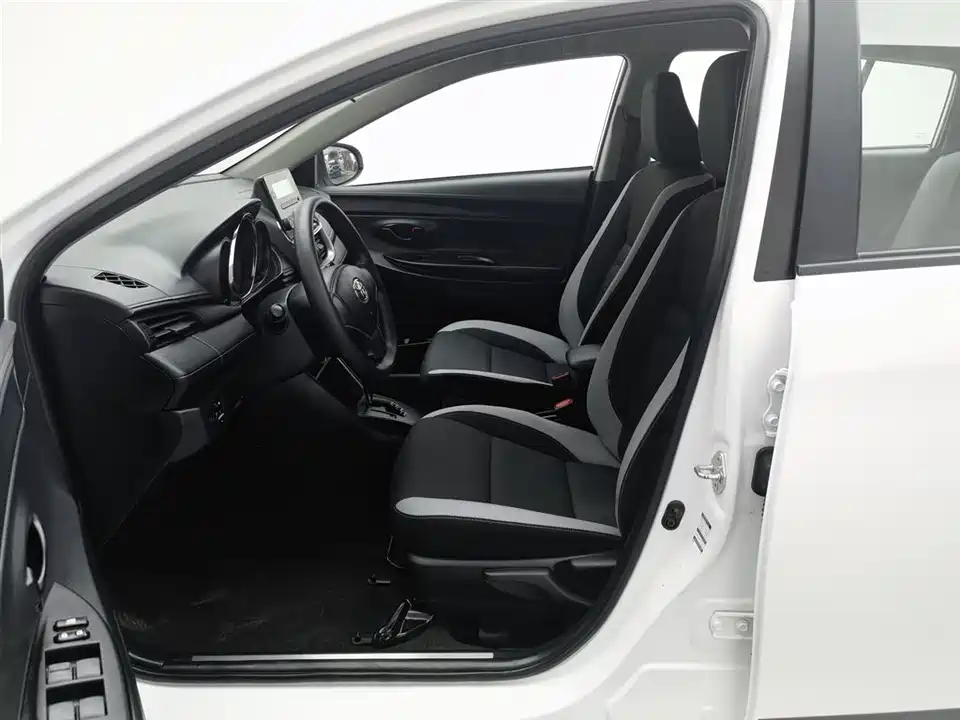 Toyota YARiS L Zhixuan