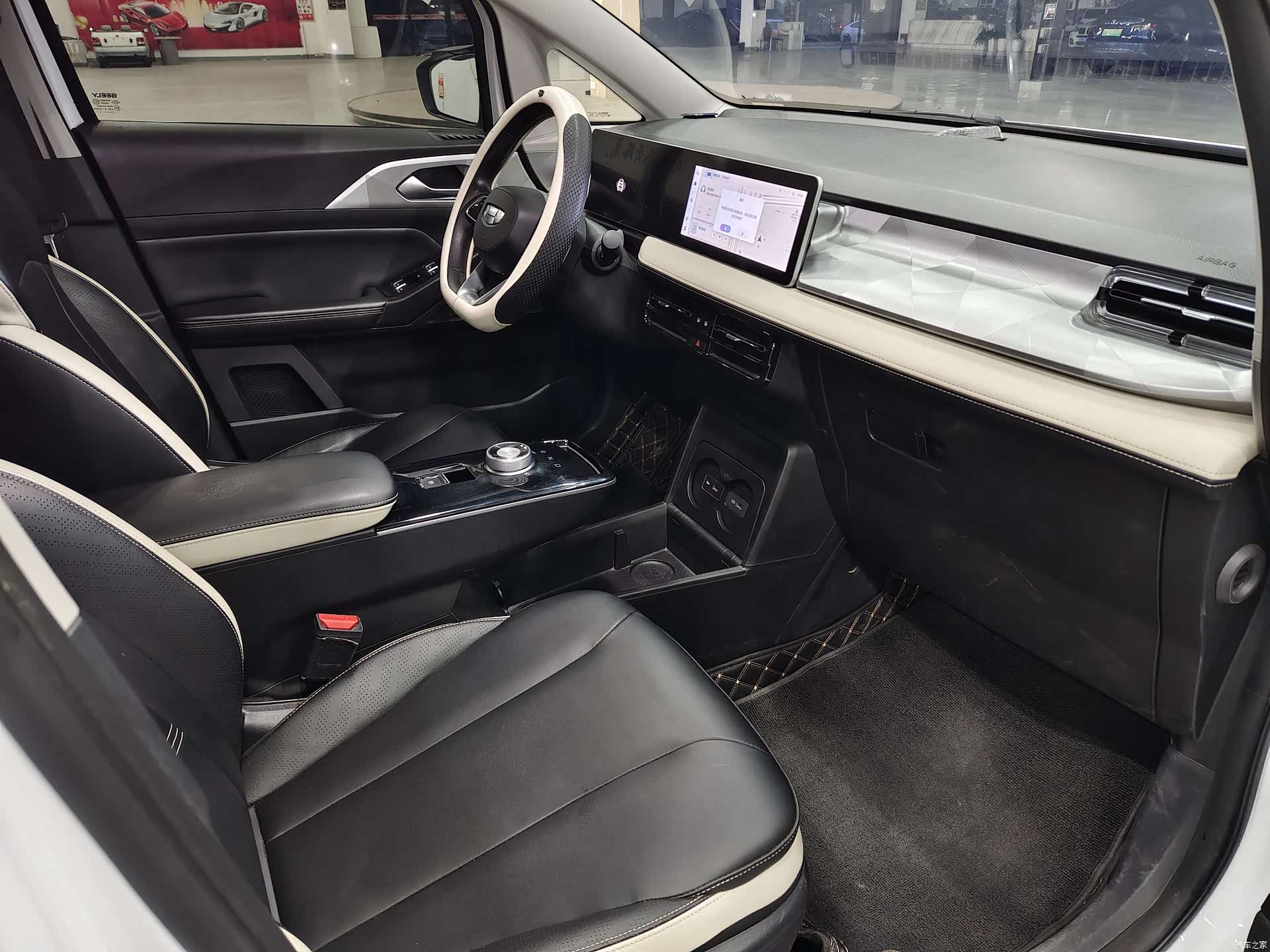 Geely E, 2022 10