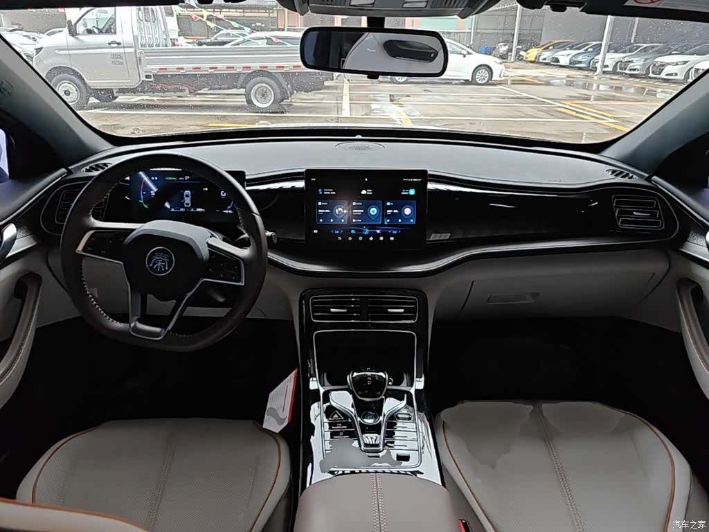 BYD Qin, 2024 10