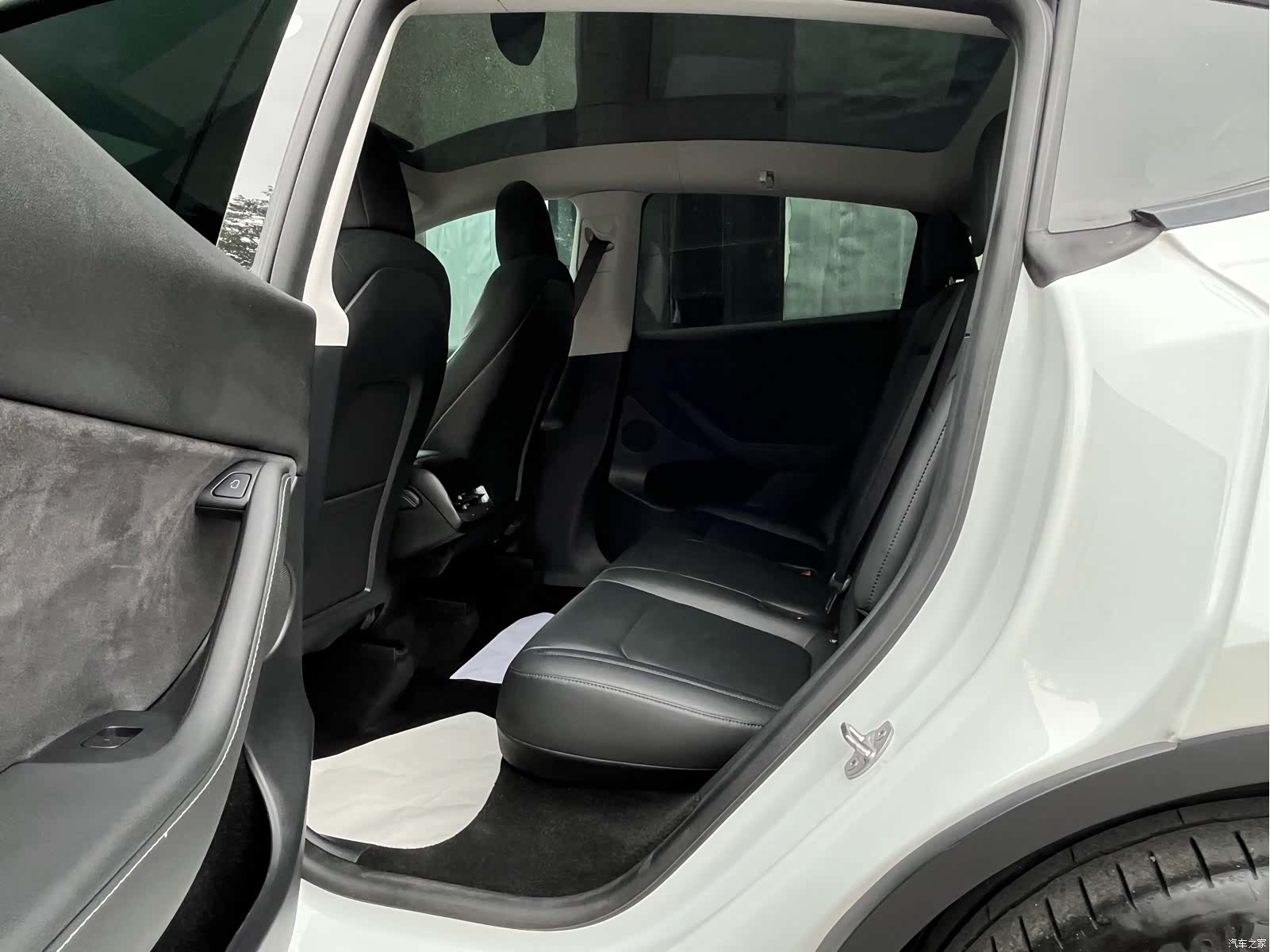 Tesla Model Y, 2021 14