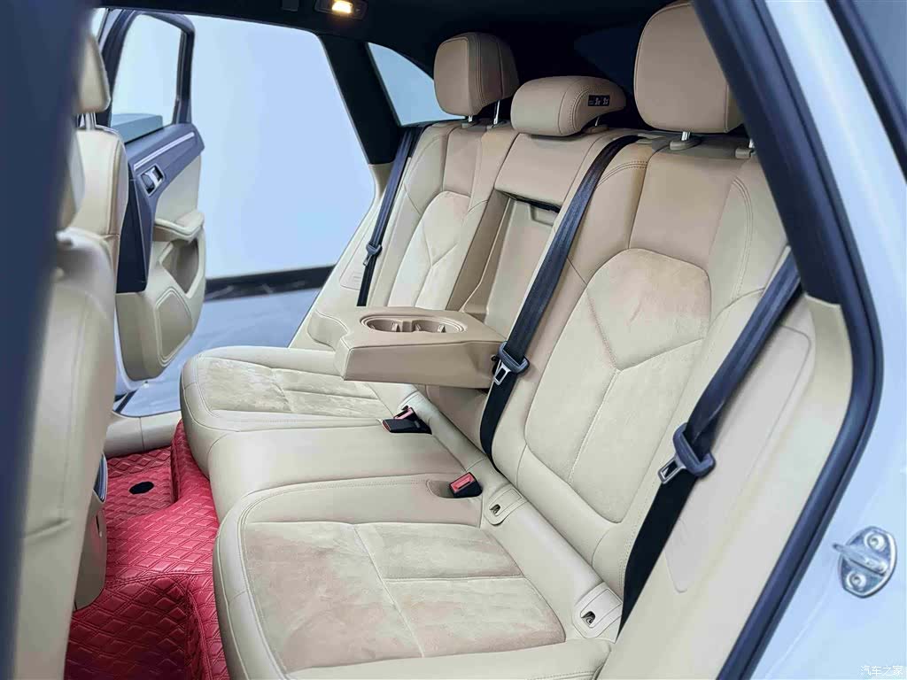 Porsche Macan, 2019 10