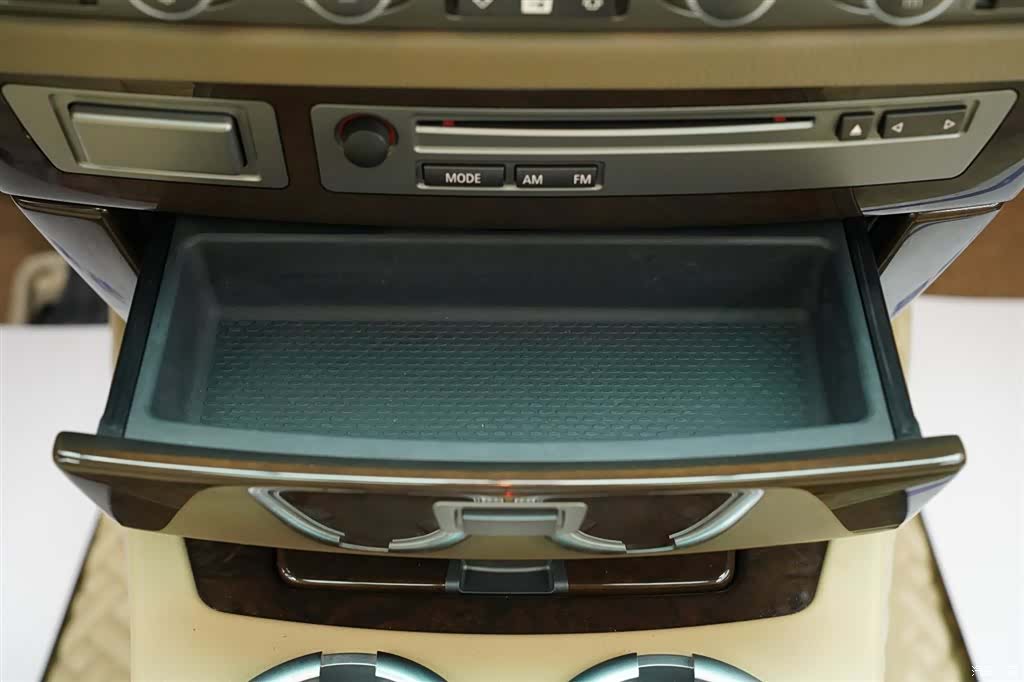BMW 7 Series, 2008 16