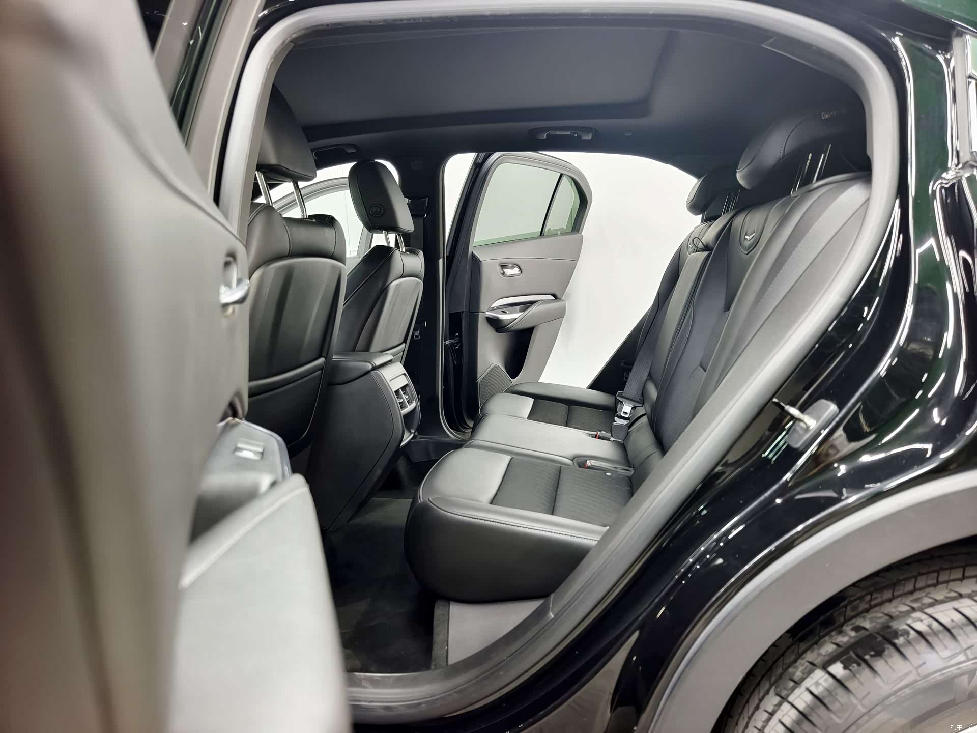 Cadillac XT4, 2021 13