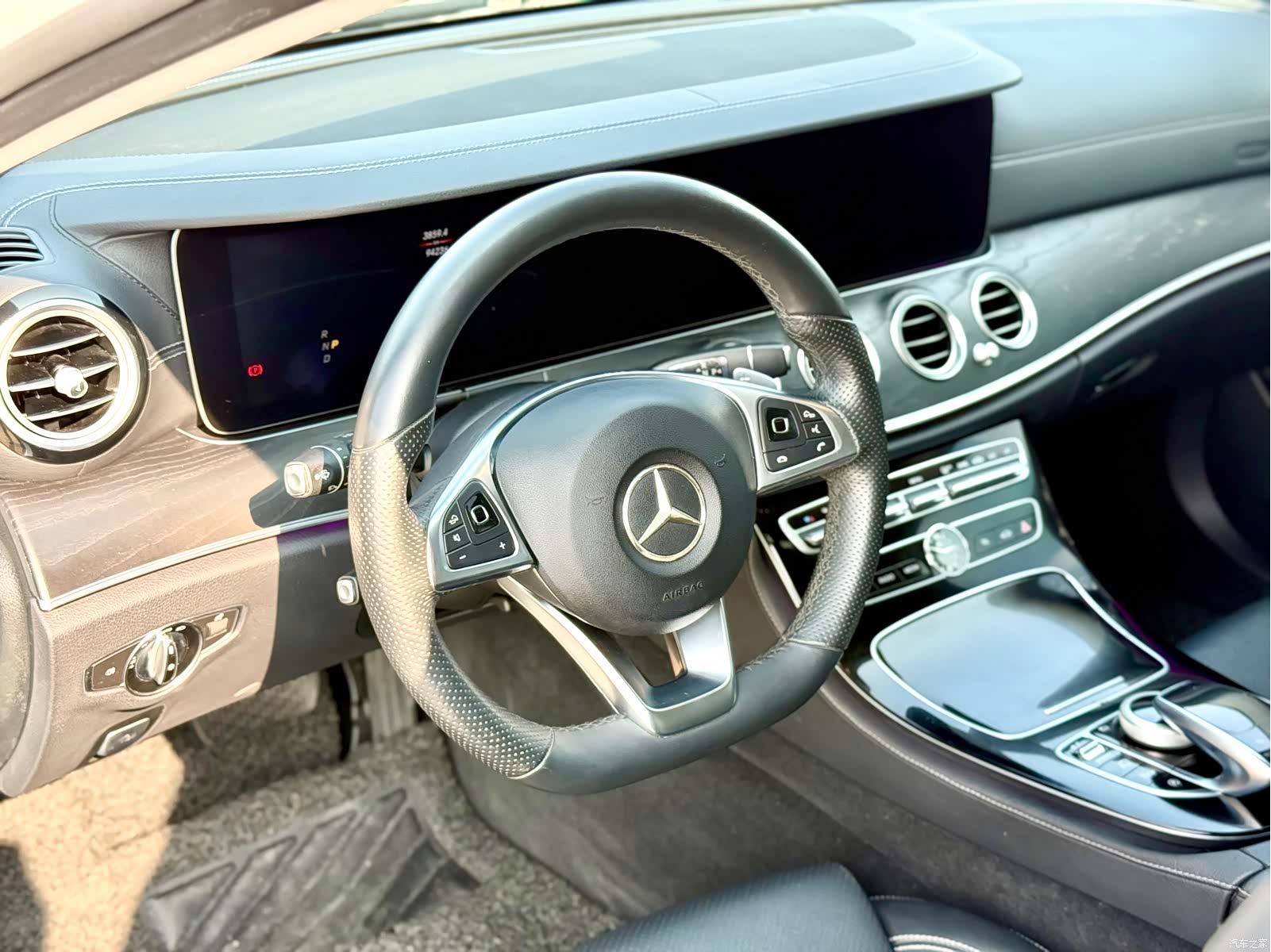 Mercedes-Benz E-Class, 2017 14