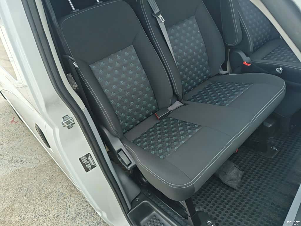 Maxus V80, 2023 25