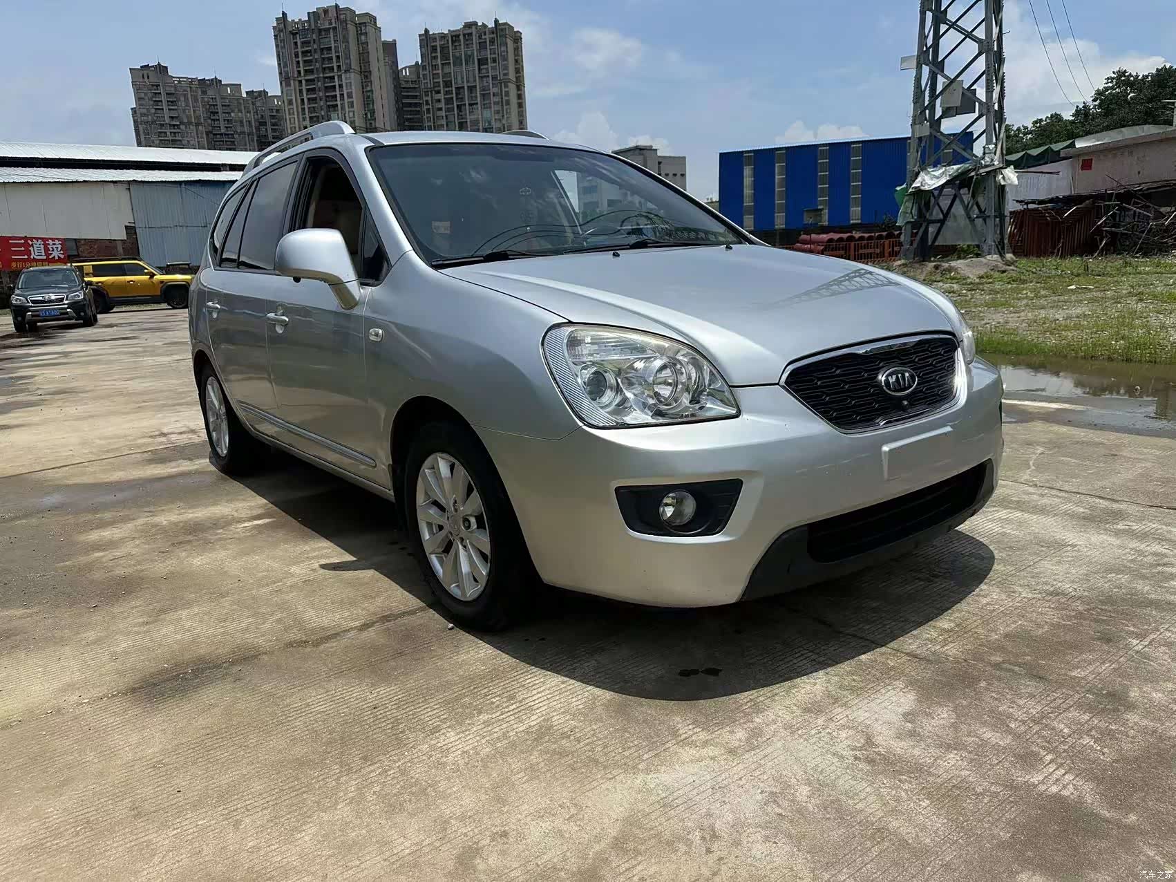 Kia 7, 2011 3