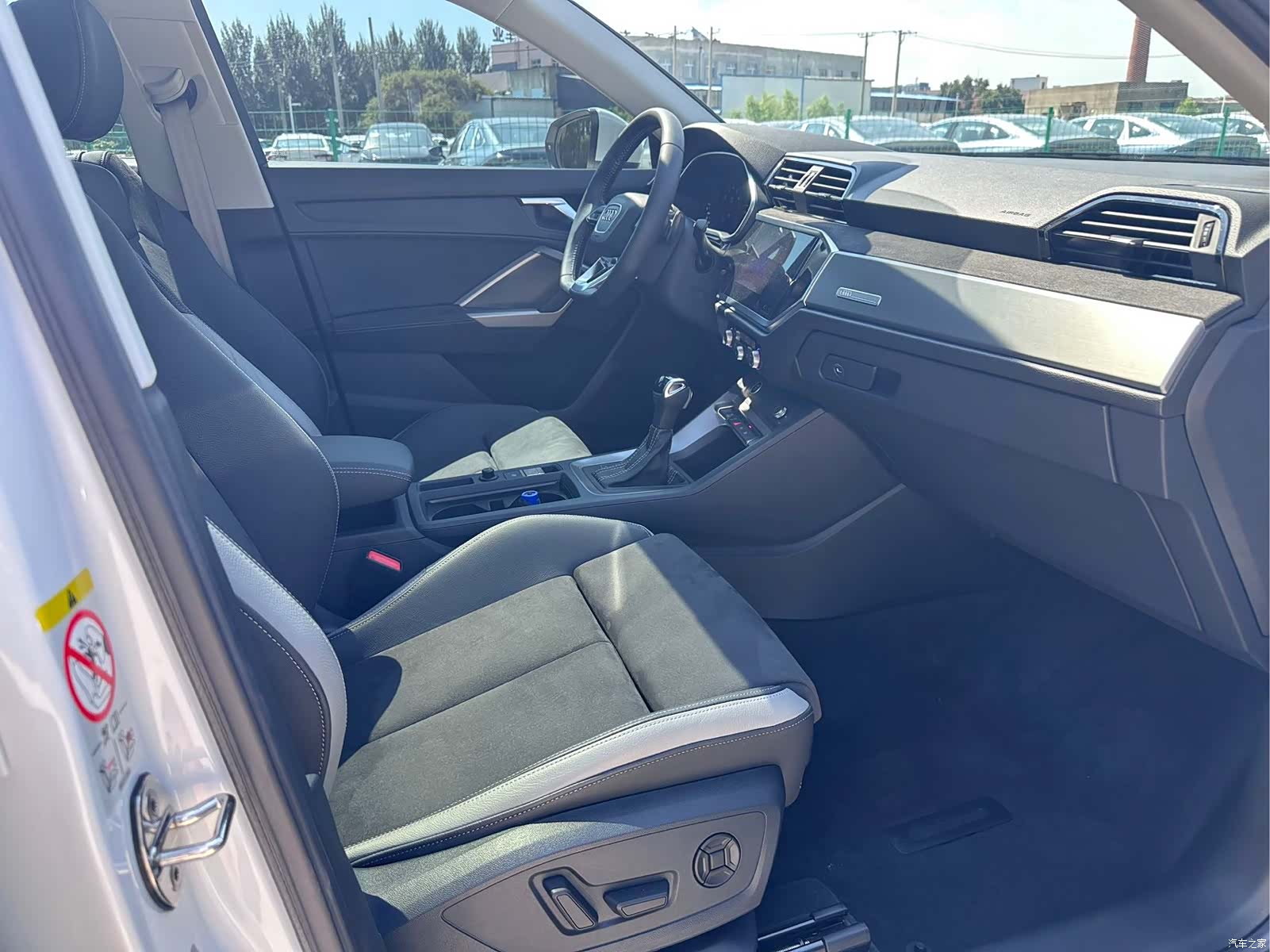 Audi Q3, 2022 19