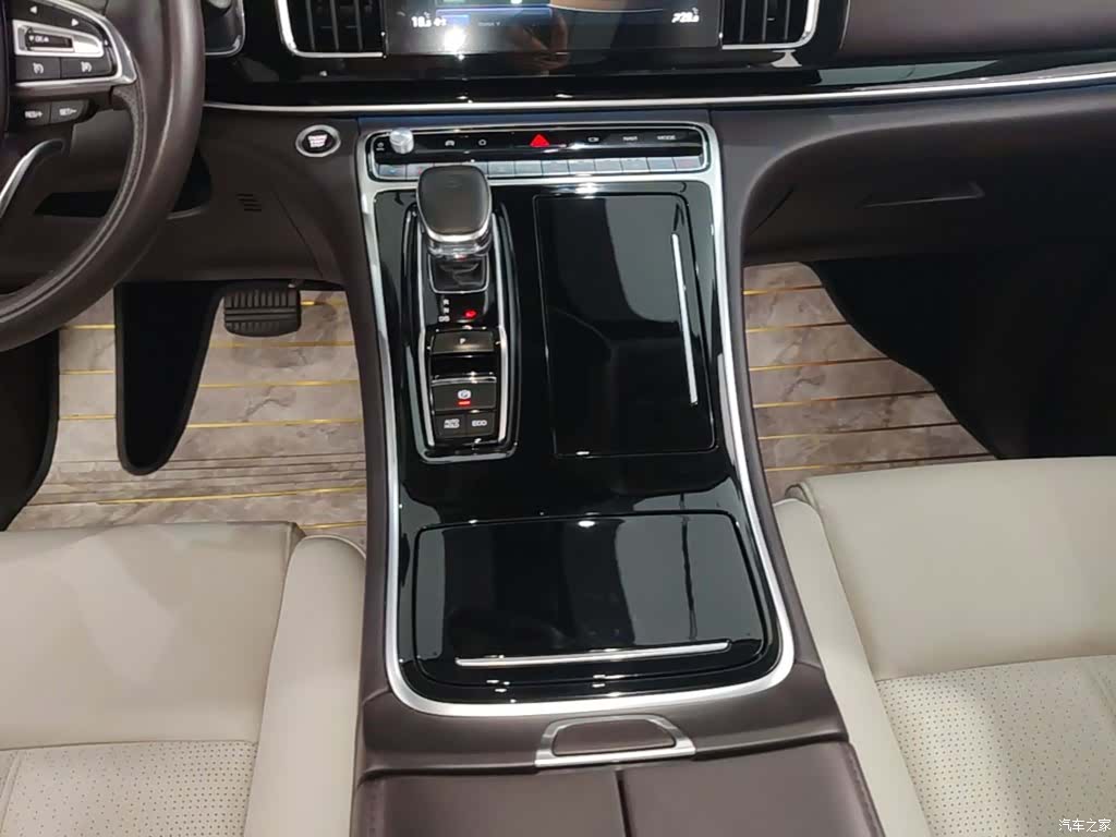 Trumpchi M8, 2022 14