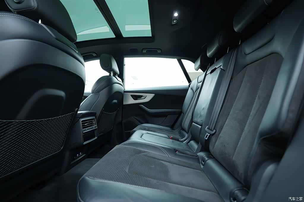 Audi Q8, 2020 21