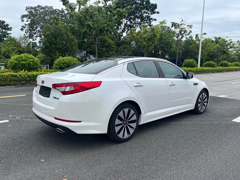 Kia K5 Kia K5