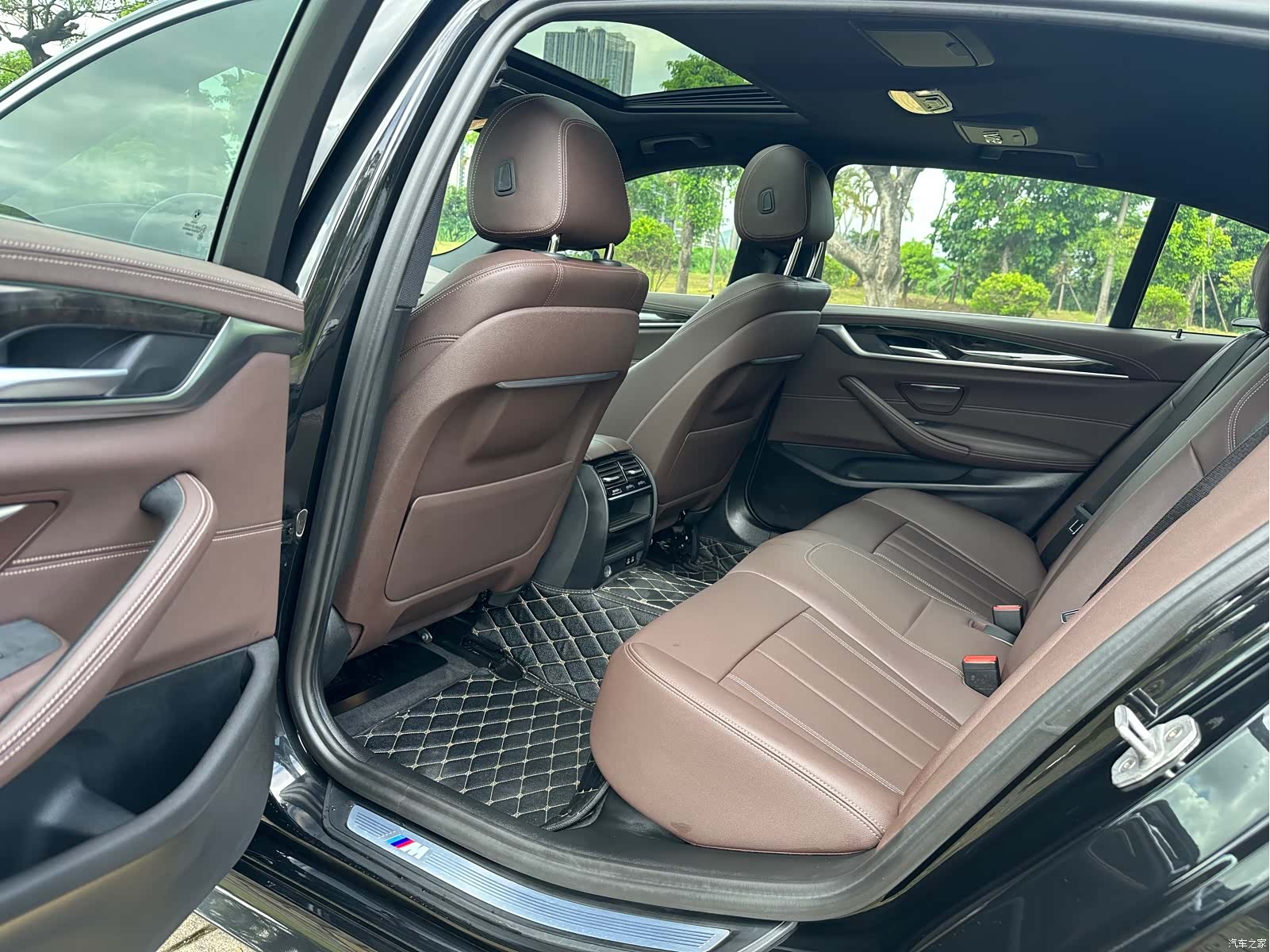 BMW 5 Series, 2020 11