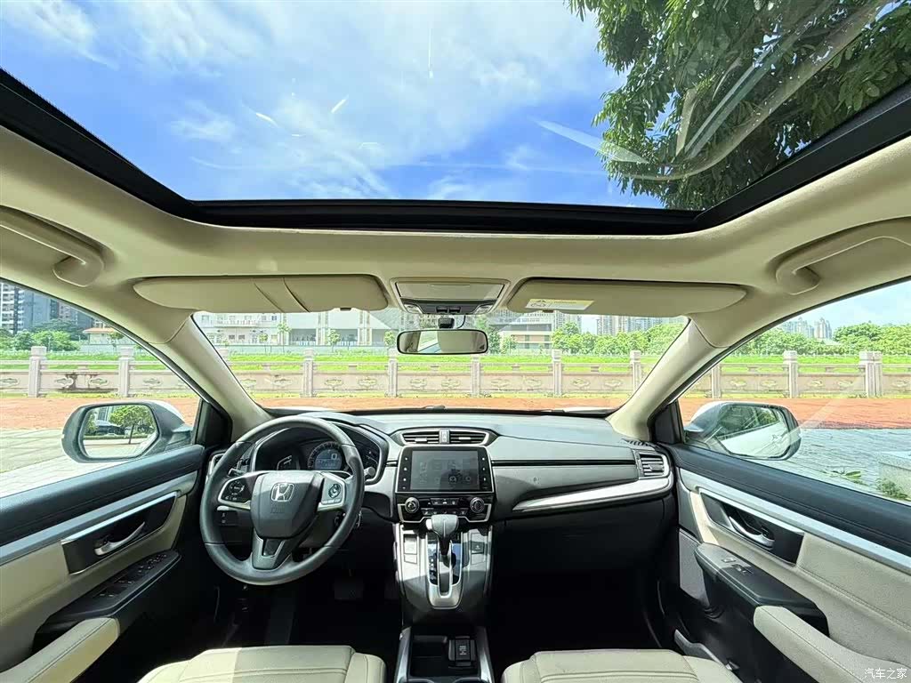 Honda CR-V, 2019 все фото