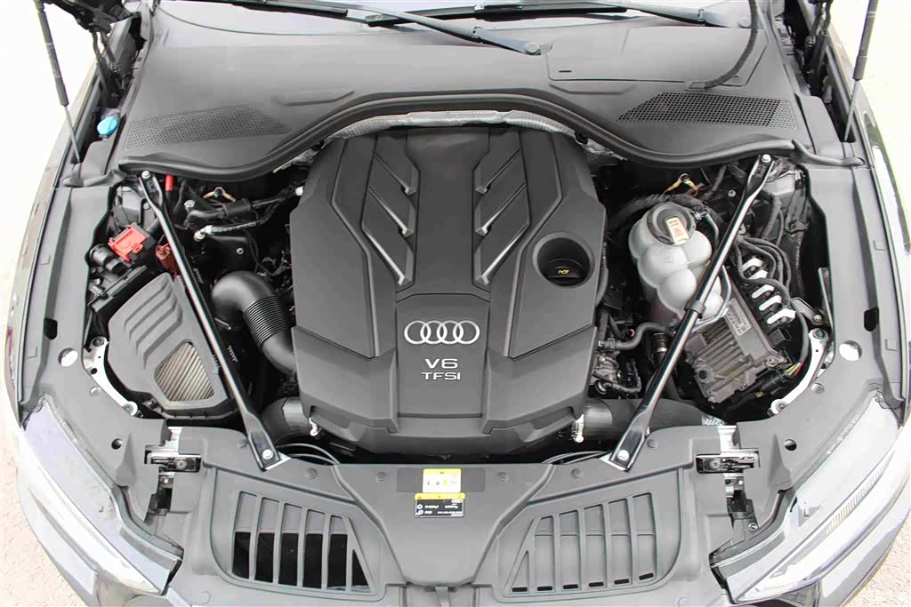 Audi A8L, 2022 18