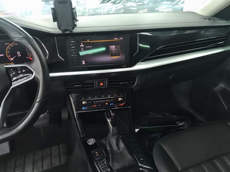 Volkswagen Passat 2023, фото 13