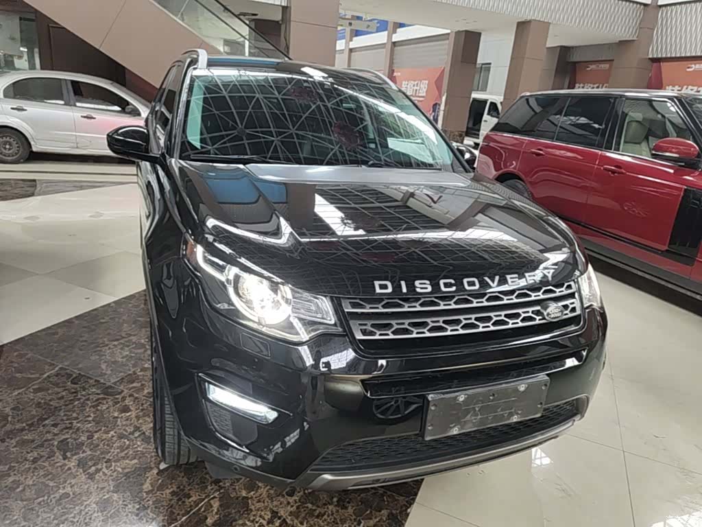 Land Rover Discovery, 2019 3