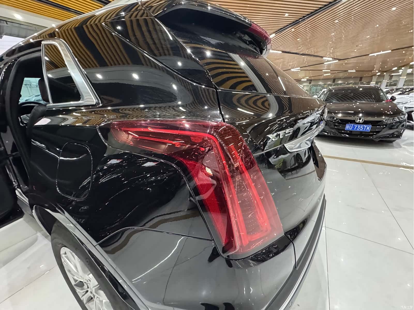 Cadillac XT5, 2022 32